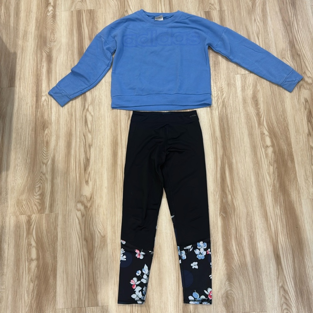 Girls adidas floral set. Top is 10/12 (runs small) bottoms are 7/8